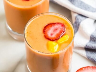 Live-lean-smoothie-strawberry-pineapple